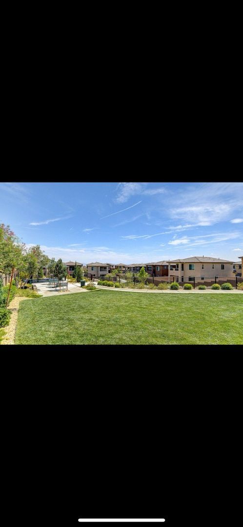 Building Photo - Luxury Summerlin West 4-Bedroom Home!