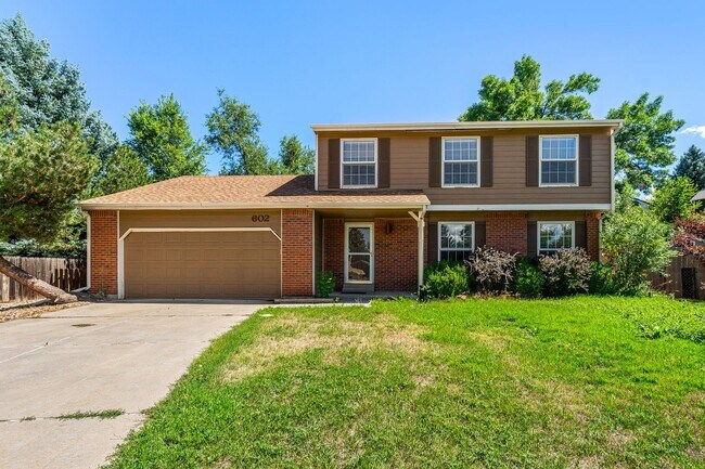 Primary Photo - House in Littleton with Great Outdoor Space