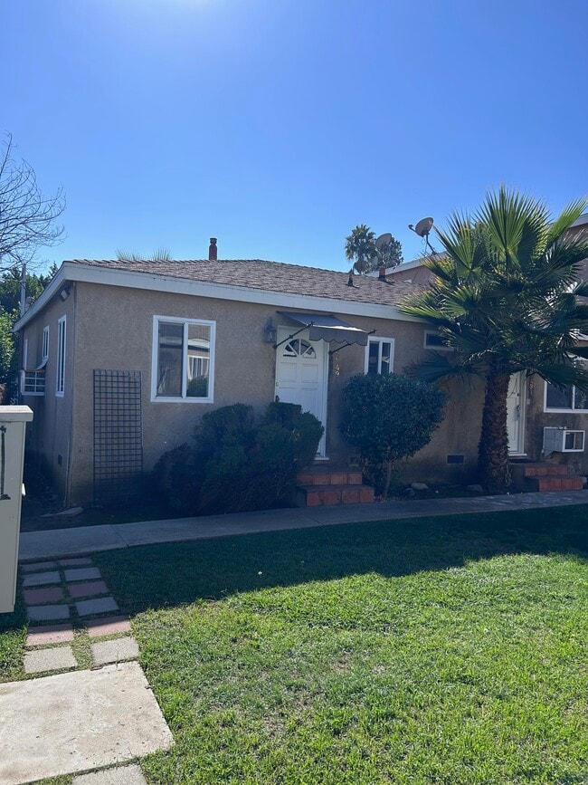 Building Photo - 5549 Costello Ave