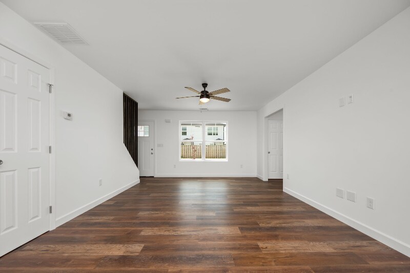 Building Photo - 121 Mullican St