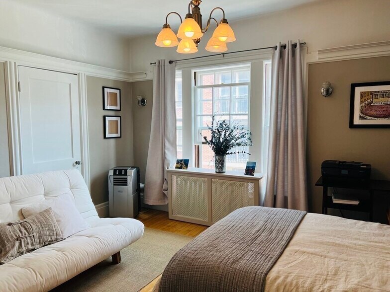 Building Photo - 1572 Massachusetts Ave