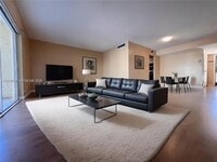 Building Photo - 3300 Spanish Moss Terrace