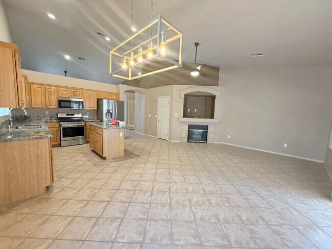 Building Photo - Beautiful Single-Story Home with 3-Car Garage & Covered Patio