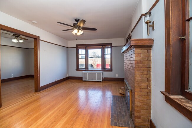 Building Photo - 71 N Williams St