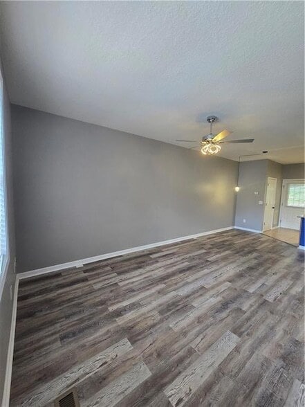 Building Photo - 31 Corinth Rd