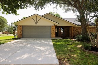 Building Photo - 51 Sweetgum Ct