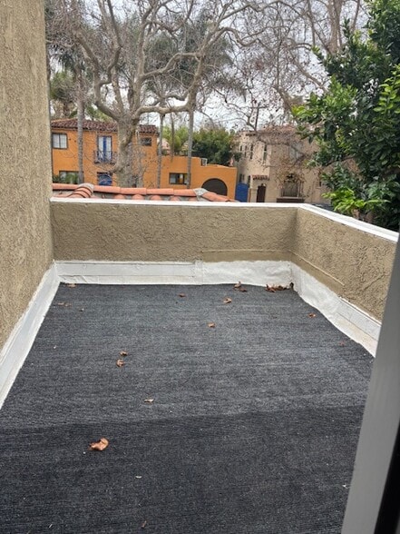 exterior patior with view - 4259 Garthwaite Ave