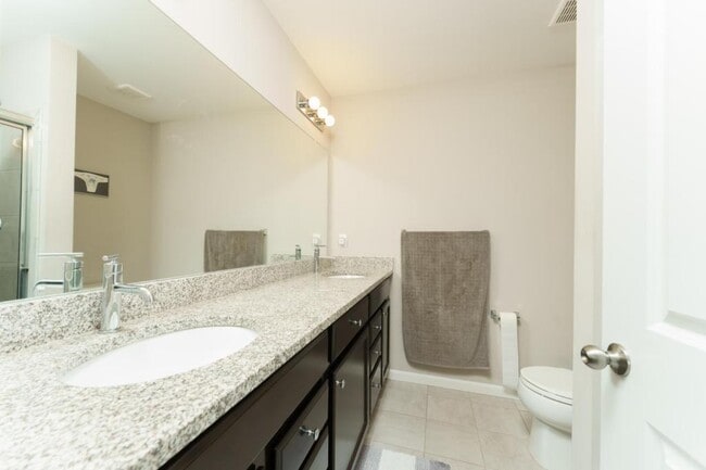 Building Photo - 645 Jenny Wy