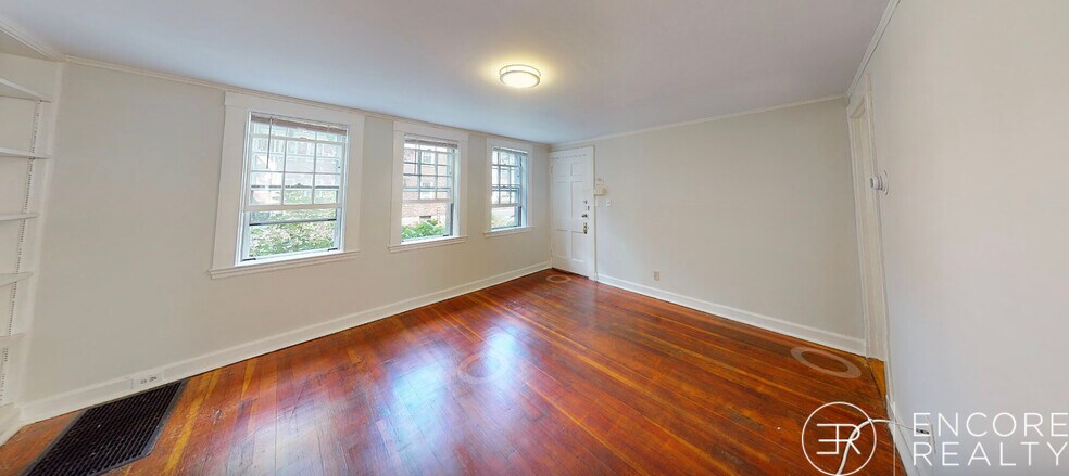 Building Photo - 38 Gibson St