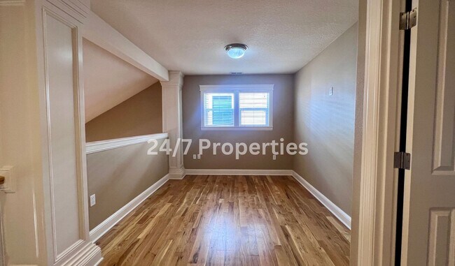 Building Photo - Large 4BD I 2.5BA Home - West Linn!