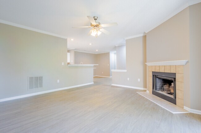 Building Photo - 618 Caledon Ct