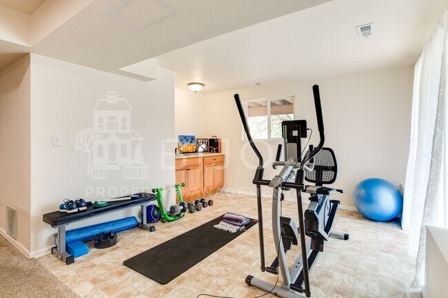 Building Photo - 355 Waco Ct