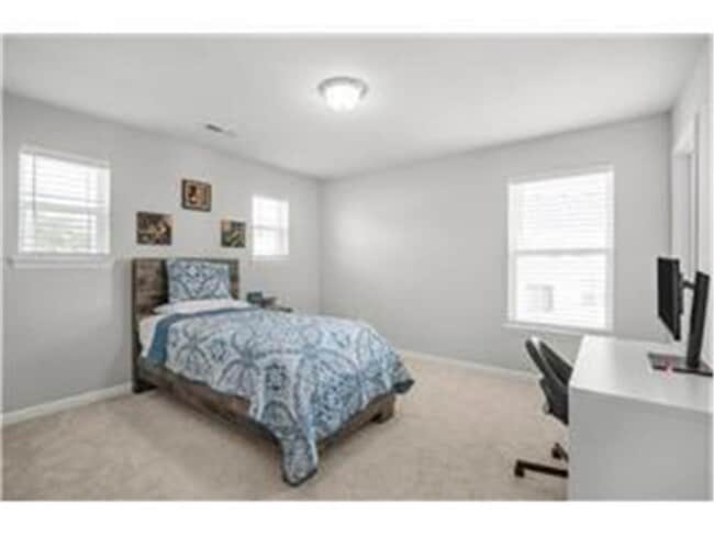 Building Photo - 21979 Lower Mill Ave