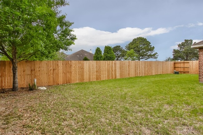 Building Photo - 14603 Whispering Cypress Dr