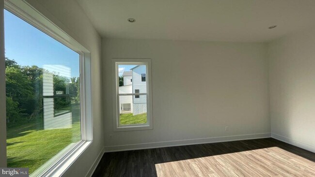 Building Photo - 24827 Yellow Poplar Pl