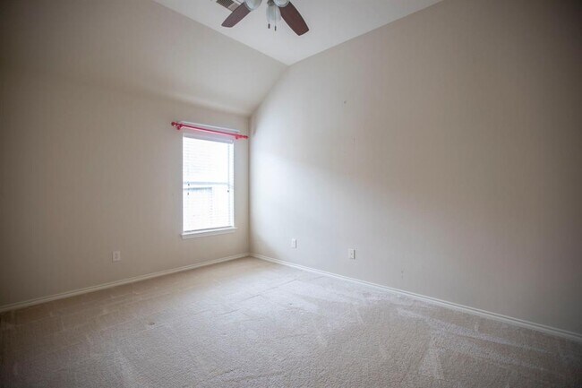 Building Photo - 5942 Turkey Creek
