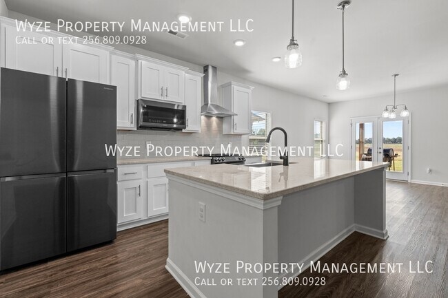 Building Photo - 283 Shubert Dr