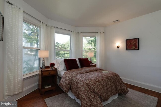 Building Photo - 30 Vandeventer Ave