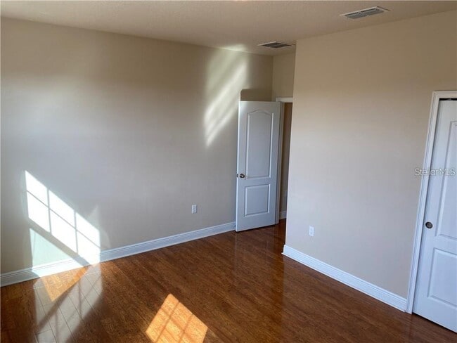 Building Photo - 11333 Quiet Forest Dr