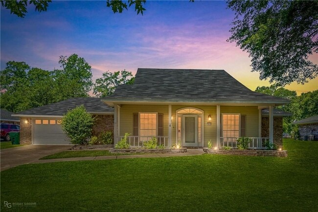 Building Photo - 7839 Dogwood Trail