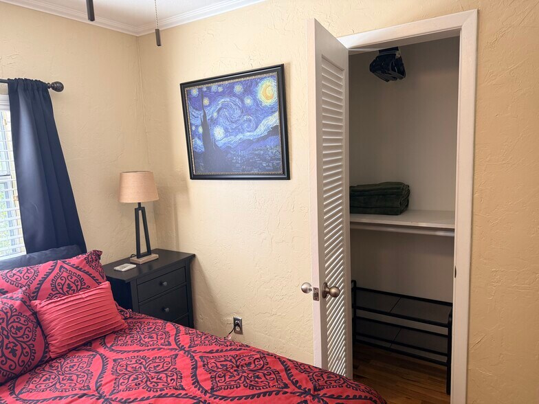 Closet space - 4126 35th Ave N