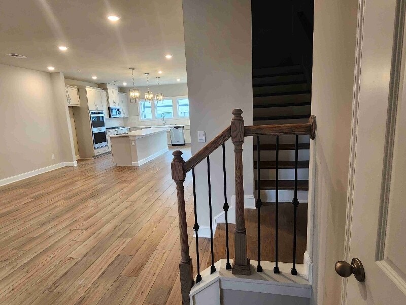 Building Photo - 1054 Knoxboro Ln