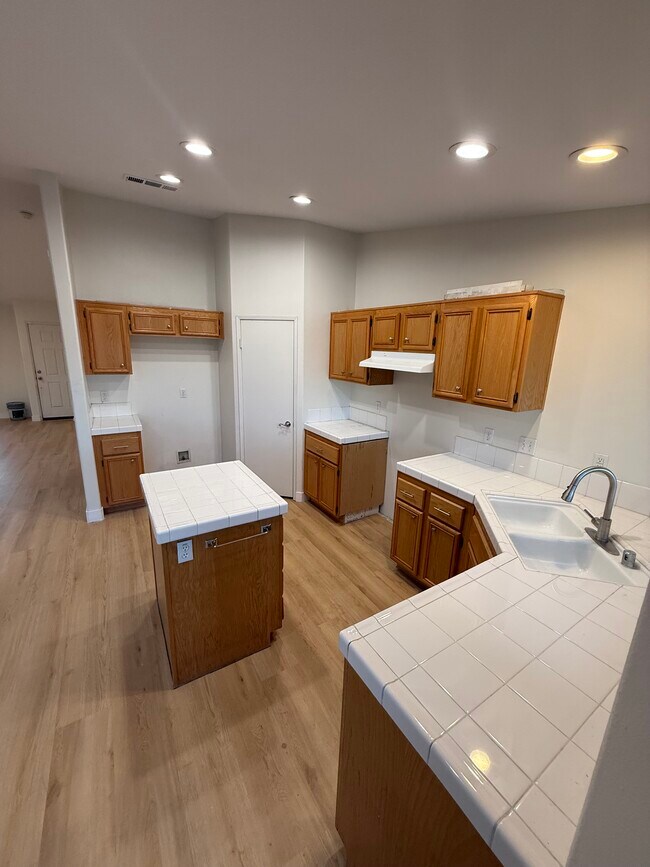 Building Photo - 83347 Calypso Cir