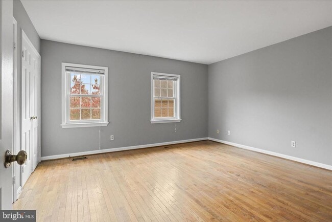 Building Photo - 441 Old Town Ct