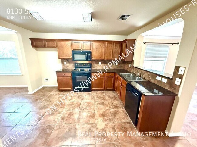 Building Photo - 8130 Shumard Oak Dr