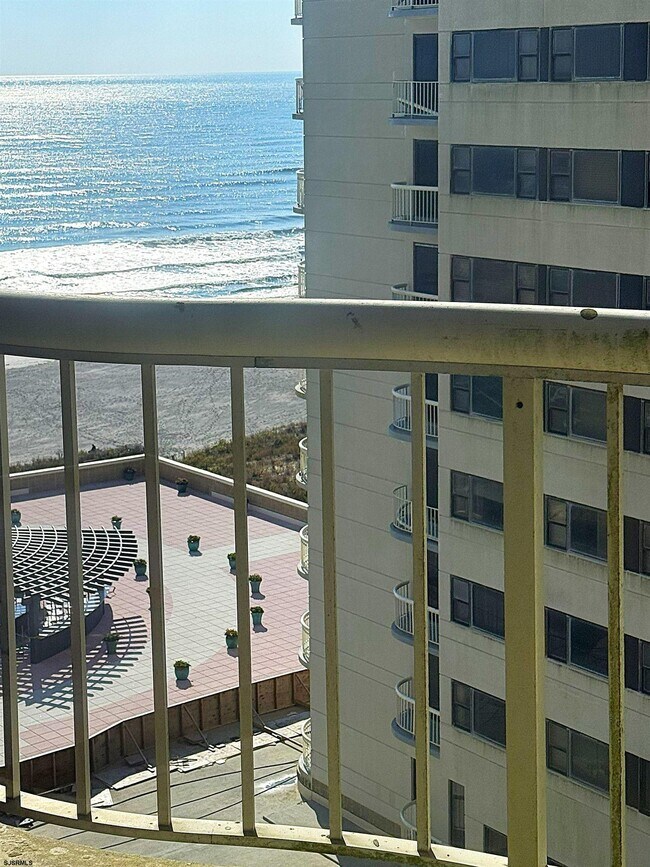 Building Photo - 3101 Boardwalk