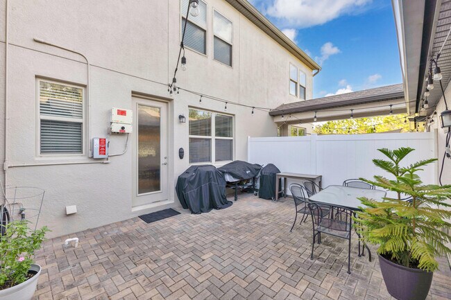 Building Photo - 5120 Caspian St