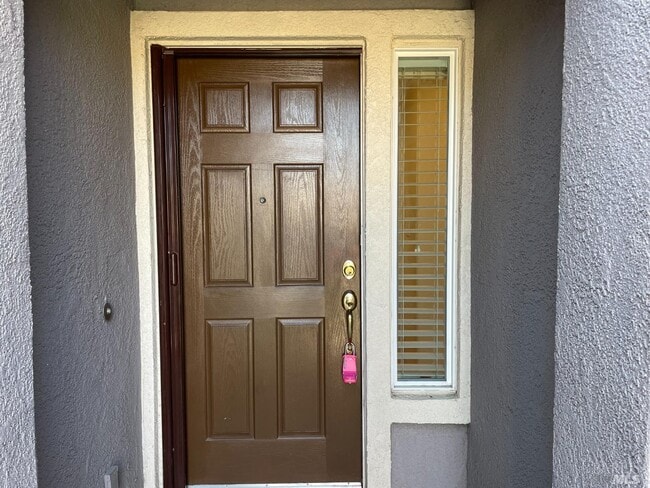 Building Photo - 150 Foxwood Ln