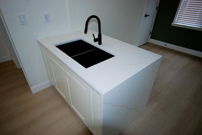 Building Photo - 20532 Lesure St