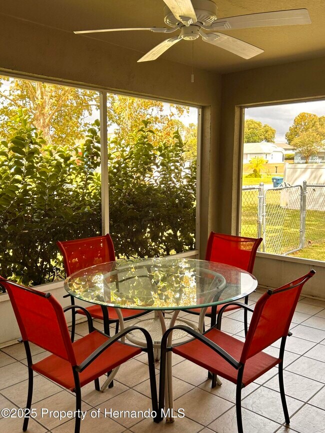 Building Photo - 2284 Champlain Ave