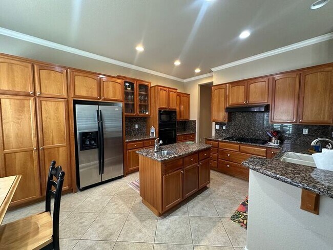 Building Photo - 2340 Hickory Hill Way