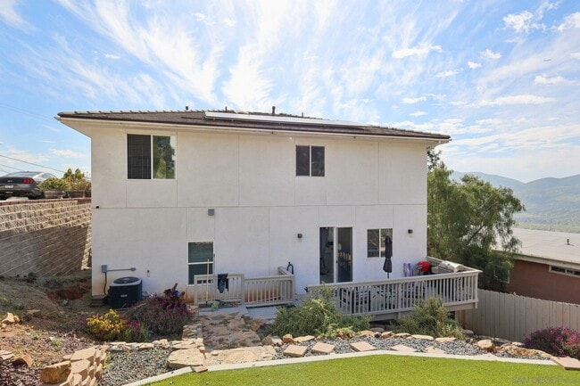 Building Photo - 1644 Cuyamaca Ave