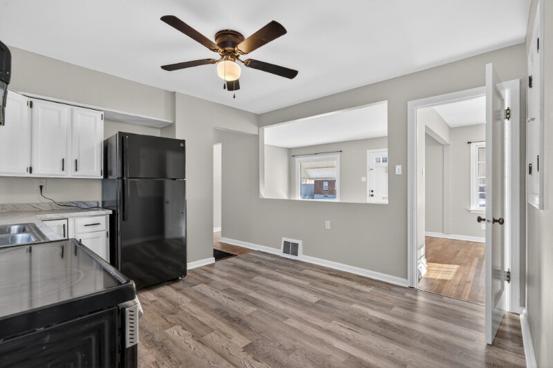 Building Photo - 10765 St Xavier Ln