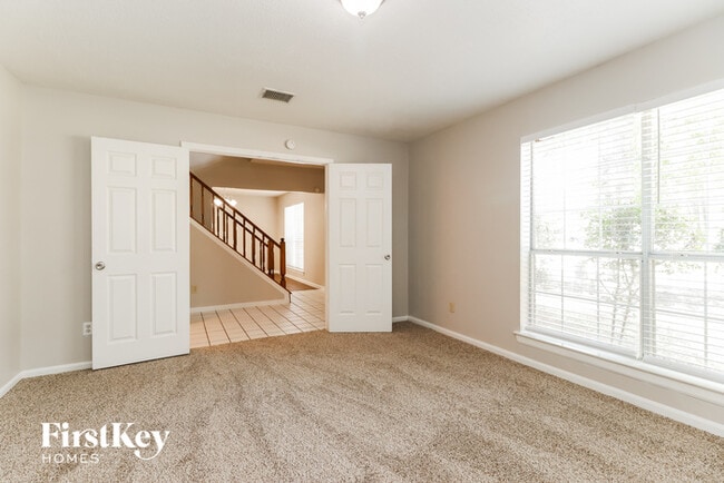 Building Photo - 4502 Natural Bridge Dr