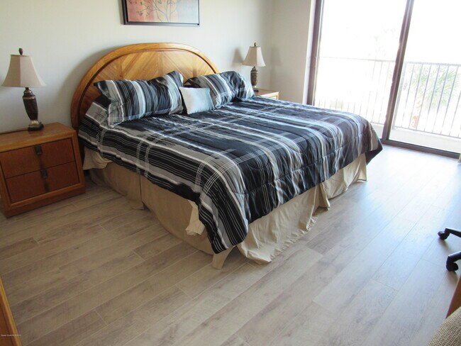 Building Photo - 3170 N Atlantic Ave