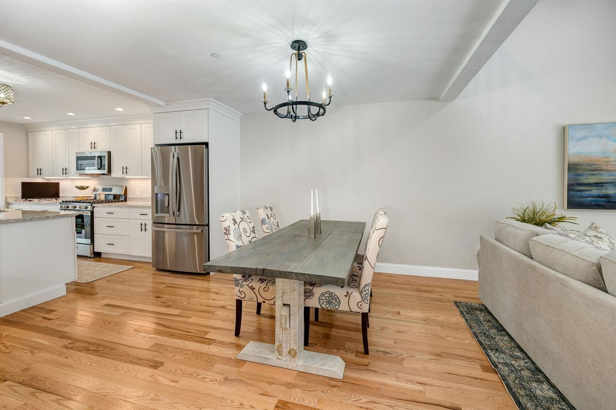 Building Photo - 98 Brook