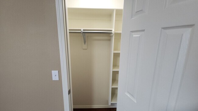 Building Photo - 2002 S Frankfort Ave