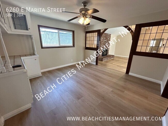 Building Photo - 6260 E Marita St