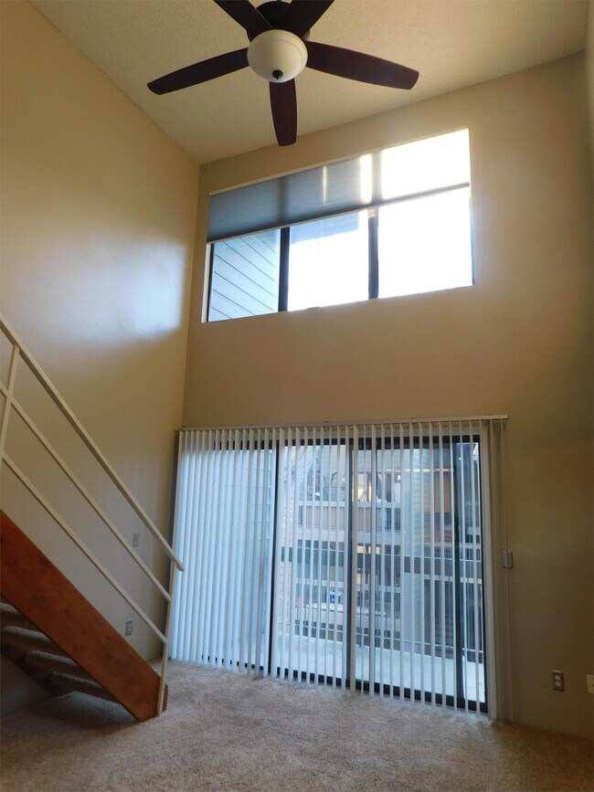 Building Photo - 4866 S Dudley St