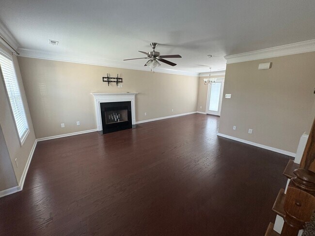 Building Photo - Charming 3BR/2.5BA in Hardin Valley!