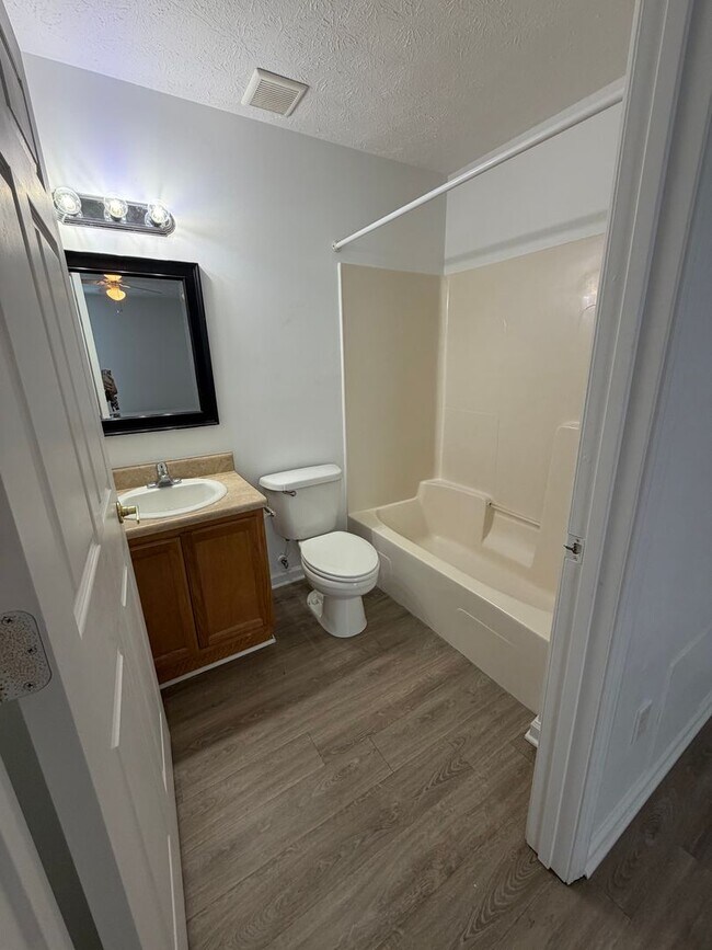 Building Photo - 9123 Laird St