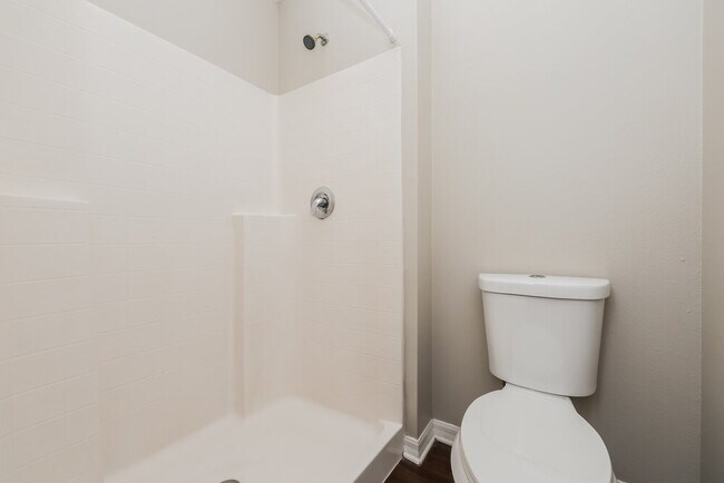 Building Photo - 10303 Frog Pond Dr