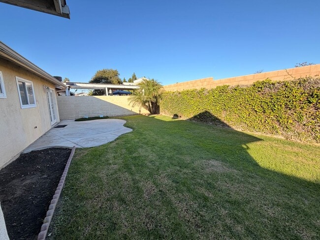 Building Photo - Remodeled 3 Bedroom Lakewood House For Rent-Ready For Move-in ASAP!