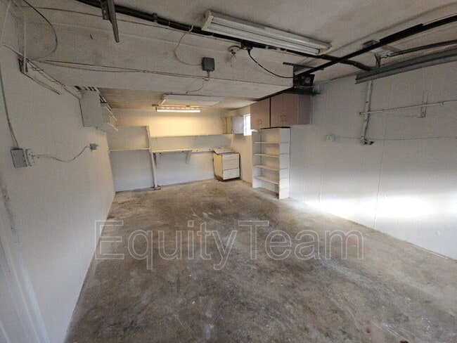 Building Photo - 5462 Joey Terrace