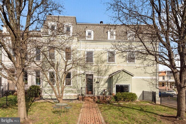 Building Photo - 1434 Potomac Ave SE