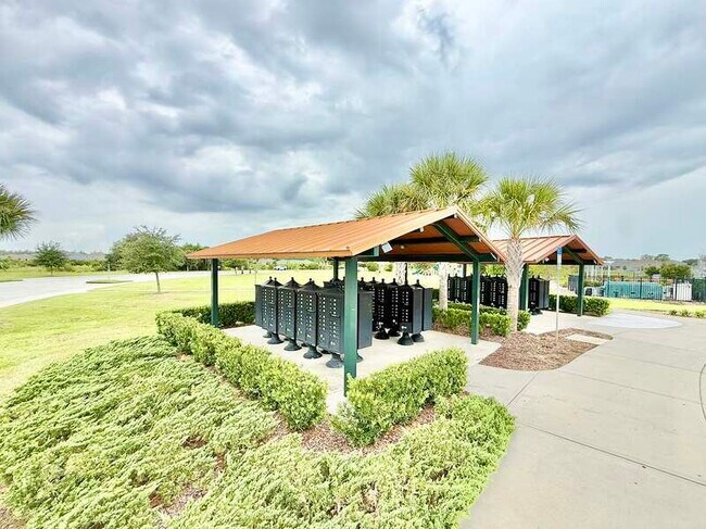 Building Photo - 1374 Holodak Dr